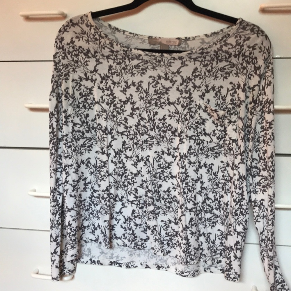 Forever 21 long sleeve with pocket